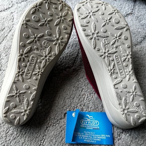 Beautiful Flyflot anti shock made in Italy slip on Burgundy clog size 35 EU 5 US - Picture 10 of 12